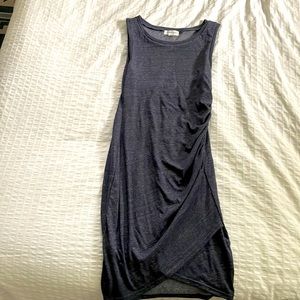 Treasure & Bond Flattering Midi Dress in Heathered navy blue